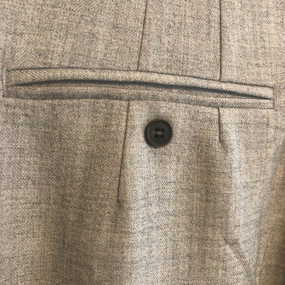 NWT H&M Women's High-Rise Tailored Wide-Leg Pleated Trousers, Size 6 - Picture 6 of 15